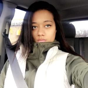 Meet your Posher, Kayla